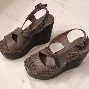 Joie leather platform sandal